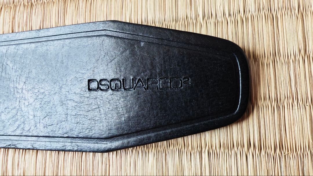 DSQUARED ディースクエアード ターコイズスタッズレザーベルト