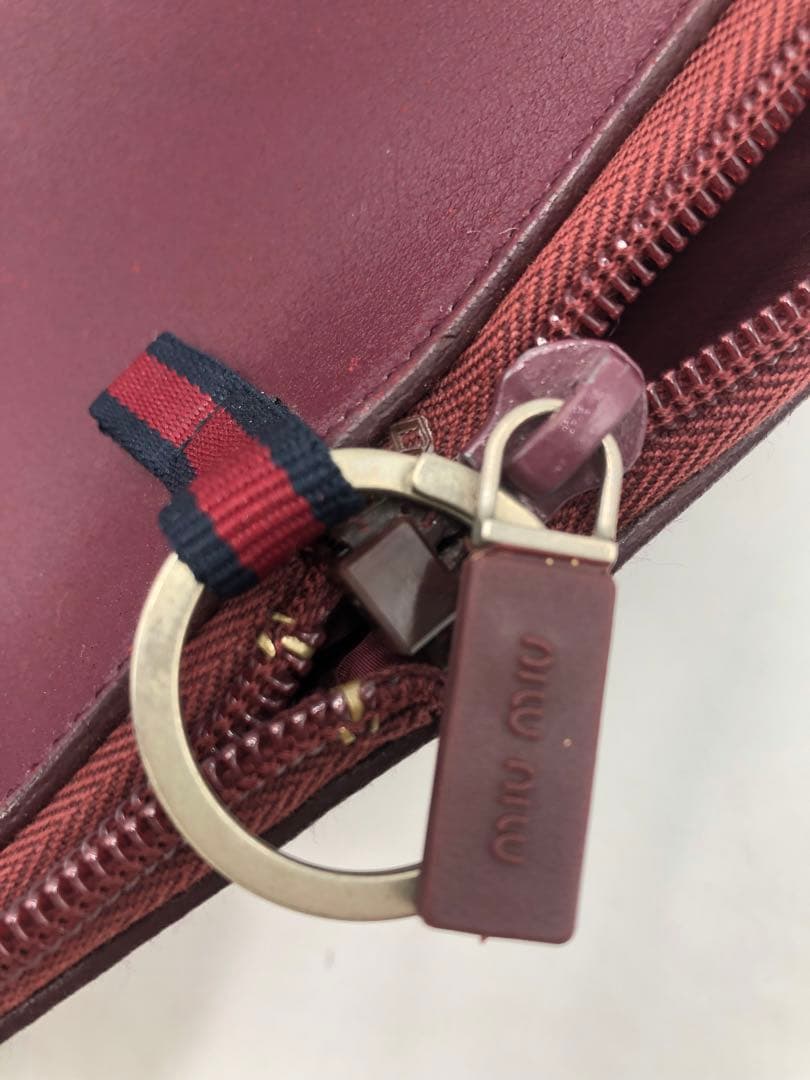 ミュウミュウ　ハンドバッグ　エコバッグ　バッグ　ブランド　ワインレッド　お洒落