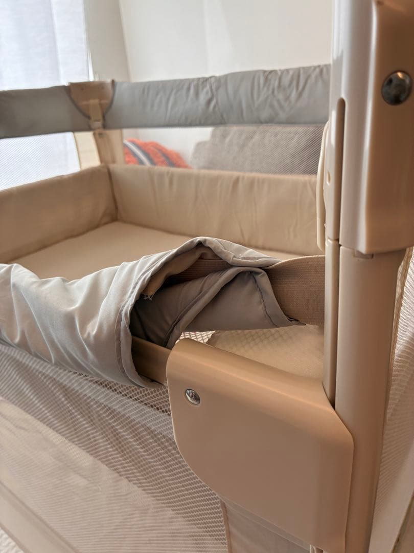 【ベビーベッド】ココネルエアー ホワイトグレー