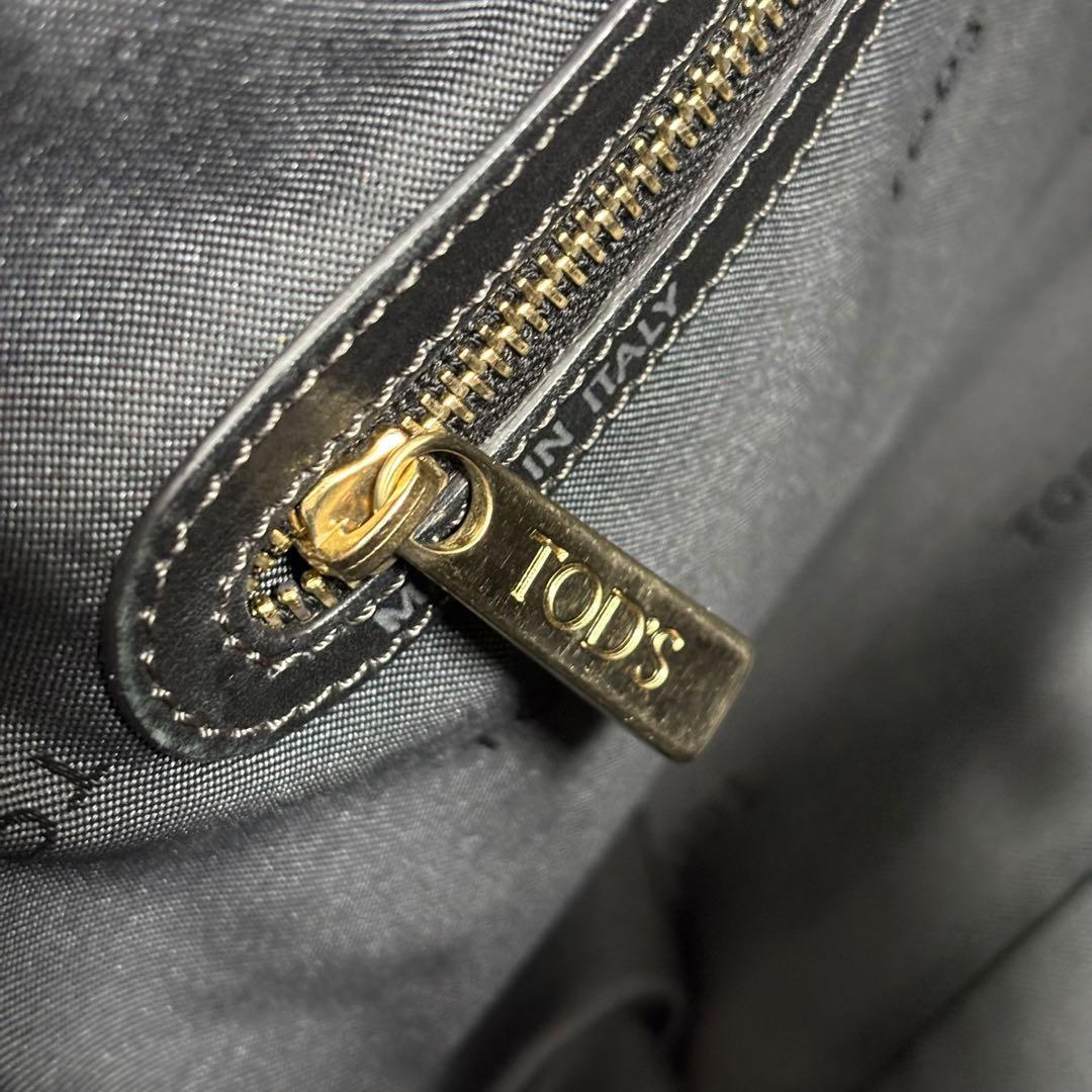 ひろちゃんTOD'S トッズ Dバッグ ハンドバッグ レザー 黒 ゴール