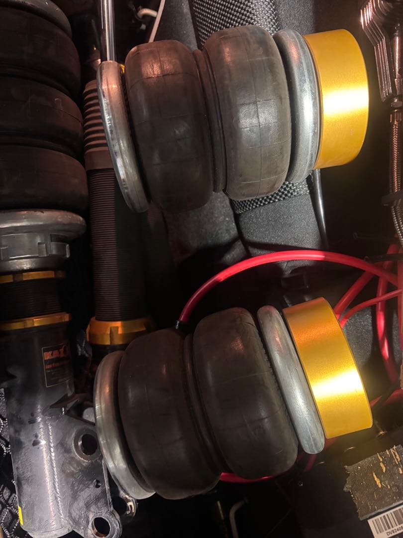 80 ヴォクシー　ノア　エスクァイア　カズサス　エアサス