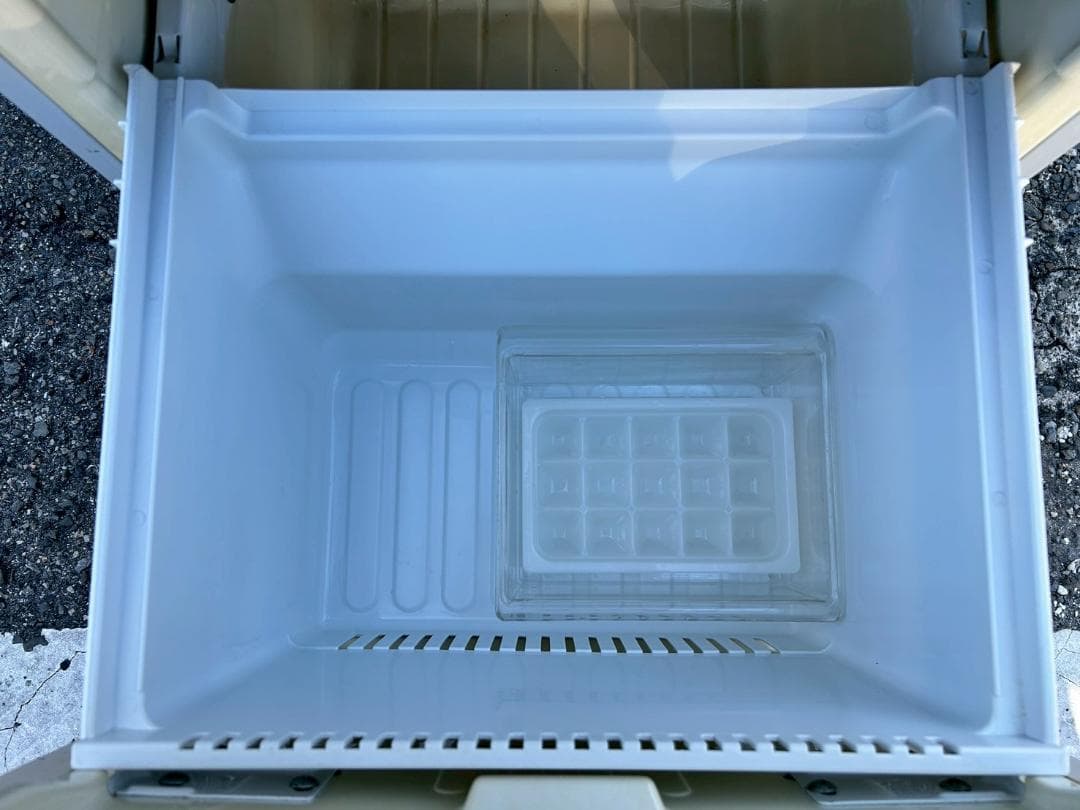 【配送・引き取り可】SHARP 冷凍冷蔵庫 137L 2010年製