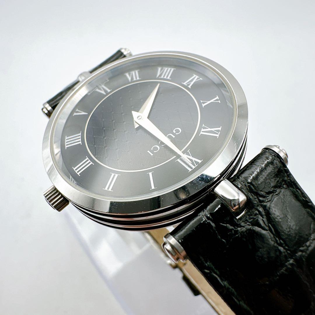 美品稼動品 グッチ GUCCI メンズ レディース 腕時計 黒文字盤 2040M