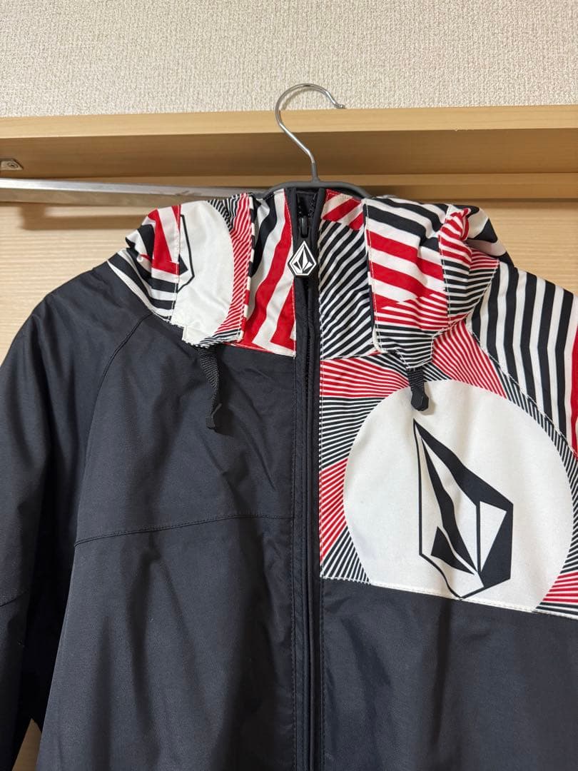 【美品】VOLCOM ボルコム スノーボードウェア ジャケット Mサイズ メンズ