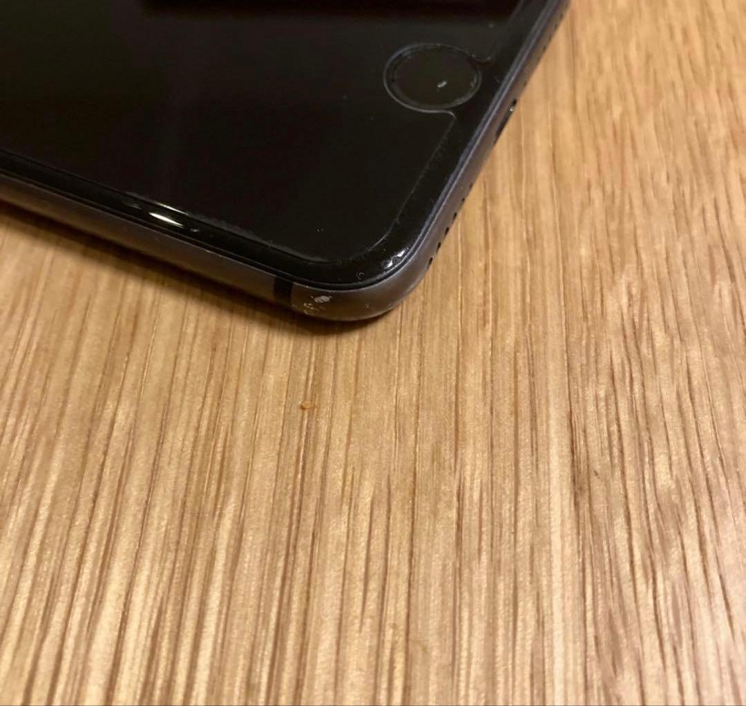 iPhone 8 Space Gray 64 GB SIMフリー