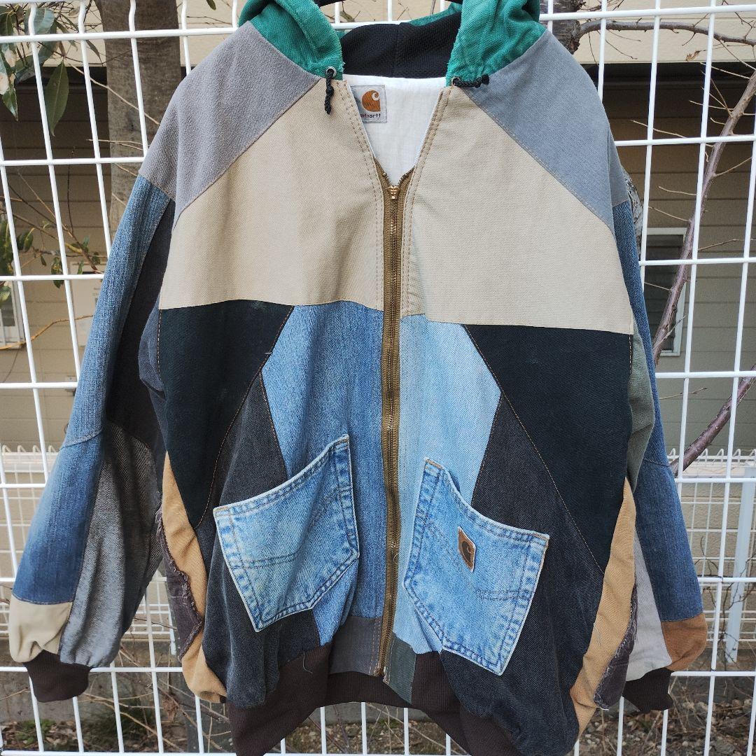 マ*ト様 カーハート　パッチワークデザイン 再構築　アクティブジャケット型　古着