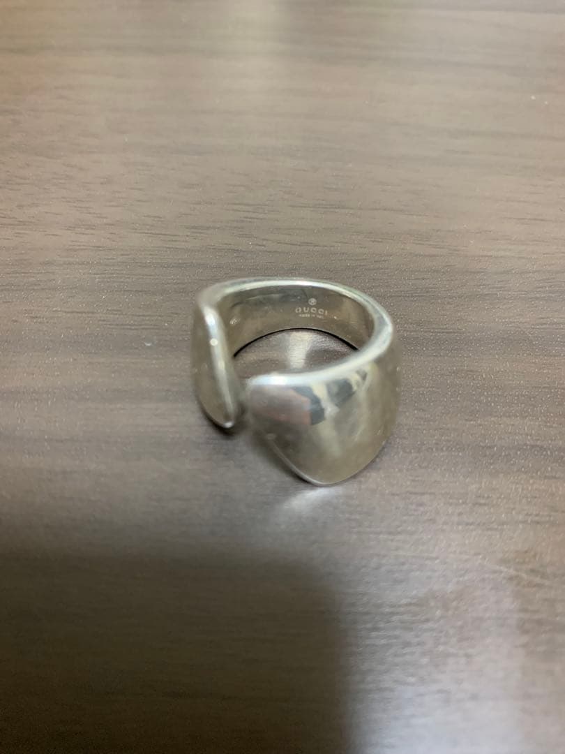 gucci シルバーアクセサリー　指輪　11号