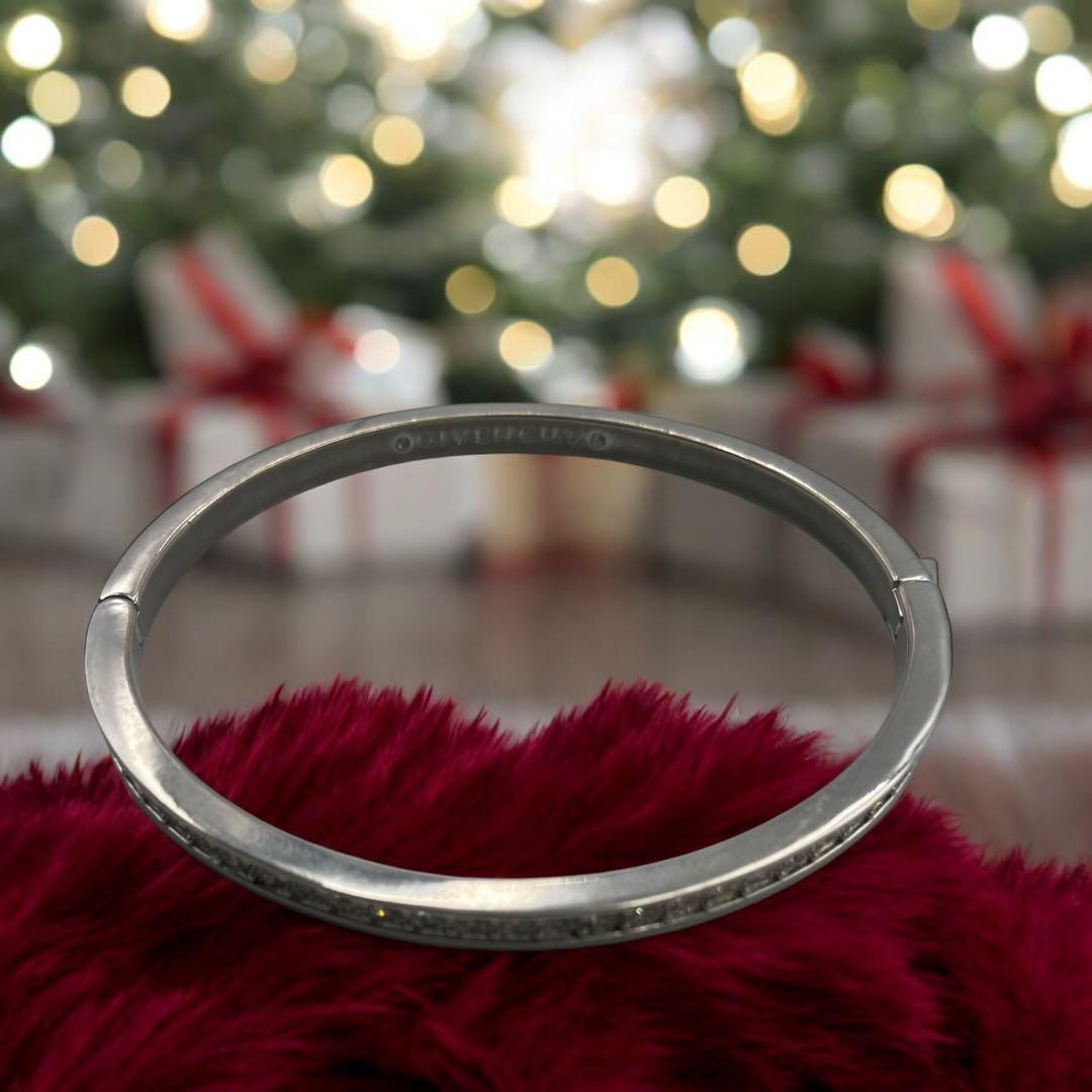 GIVENCHY バングル スワロフスキー ロゴ ブレスレット ロゴ シルバー