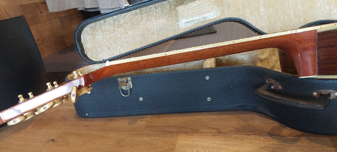 クラフターアコースティックギター 　ケース付き