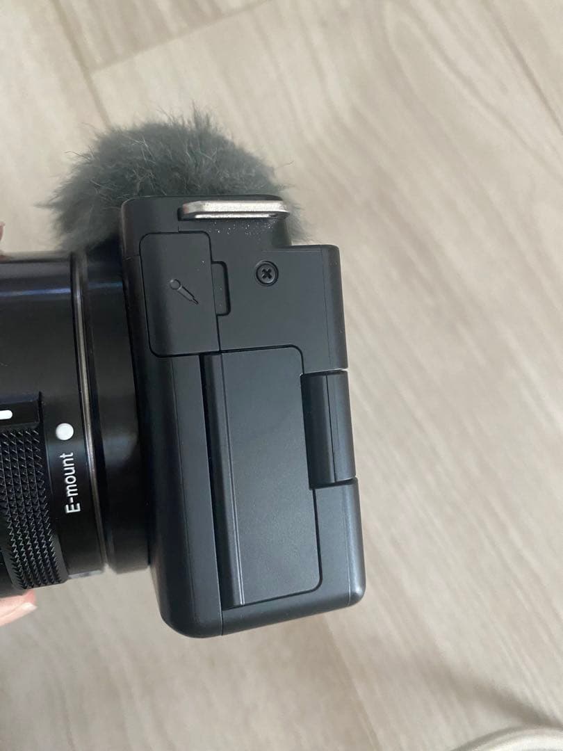 zv-e10 画面割れあり