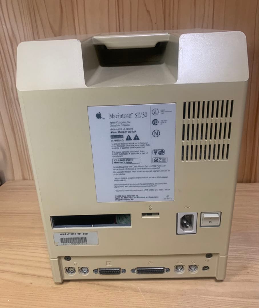 Apple Macintosh SE/30 不動ジャンク品