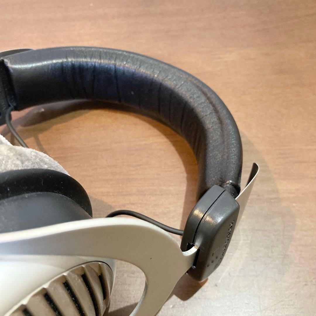 beyerdynamic ヘッドホン DT990 Edition