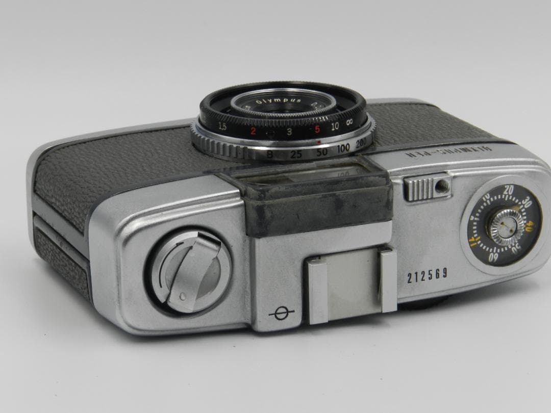 完動品　OLYMPUS PEN ハーフフィルムカメラ　初期モデル　即撮影可
