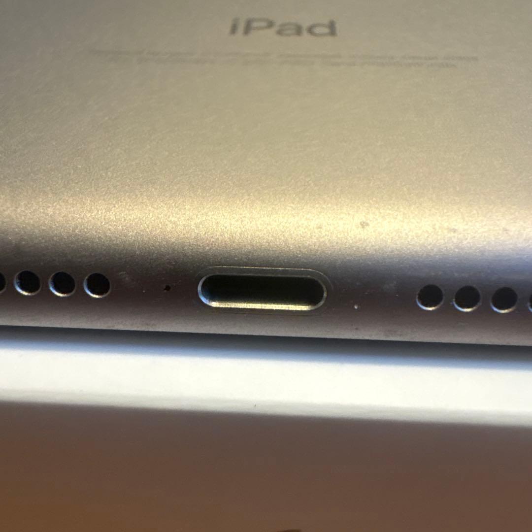 iPad 第6世代 128GB スペースグレイ