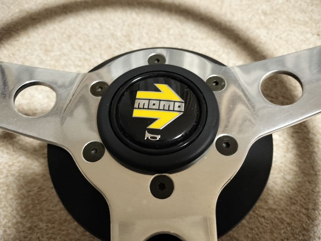 MOMO ウッド ステアリング INDY モモ　ITALY07-96ボス付き