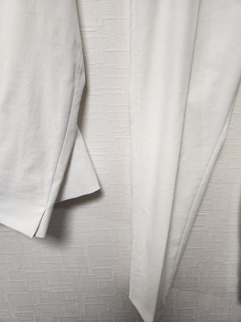 プラステ　レディース　スーツ　セットアップ　ホワイト　ノーカラー　テーパード