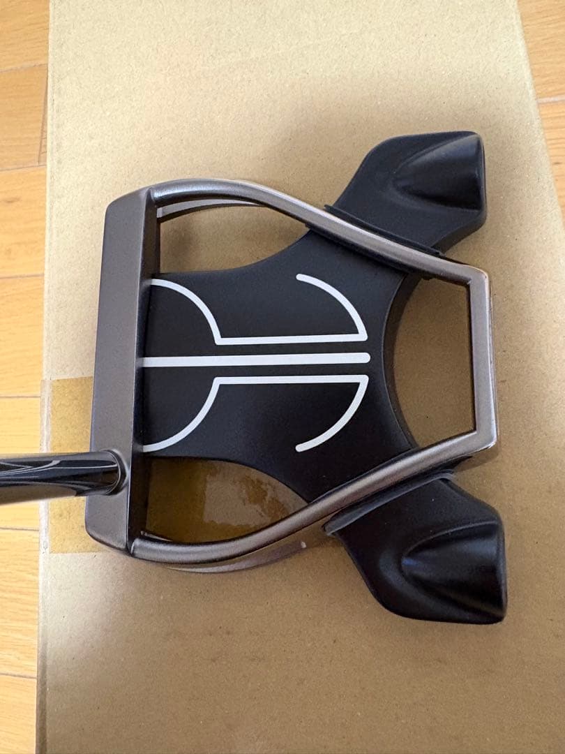 テーラーメイドロッサモンザスパイダーパター33インチ