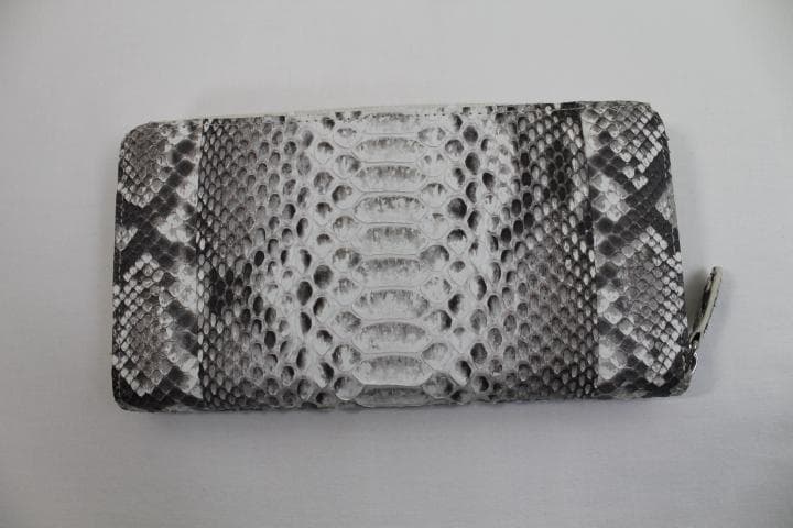 【専用】パイソン 財布 長財布 本革 ラウンド ダイヤモンドパイソン 蛇本革