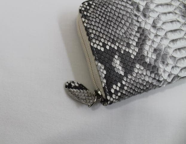 【専用】パイソン 財布 長財布 本革 ラウンド ダイヤモンドパイソン 蛇本革