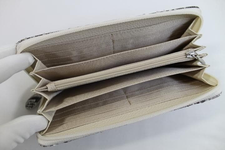 【専用】パイソン 財布 長財布 本革 ラウンド ダイヤモンドパイソン 蛇本革