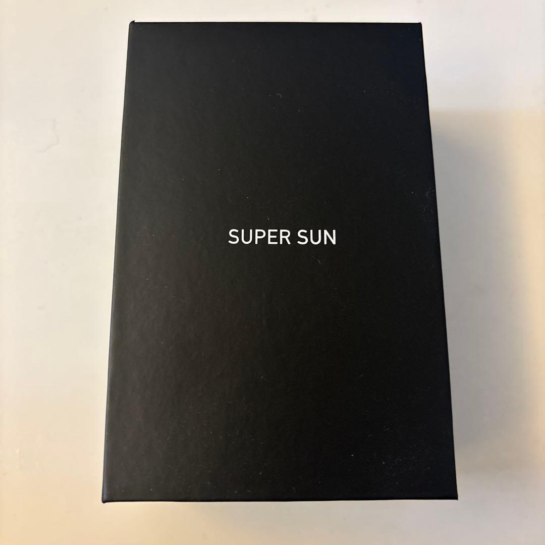 【新品未使用】Zee Pruk SUPER SUN ヘアクリップ　スーパーサン