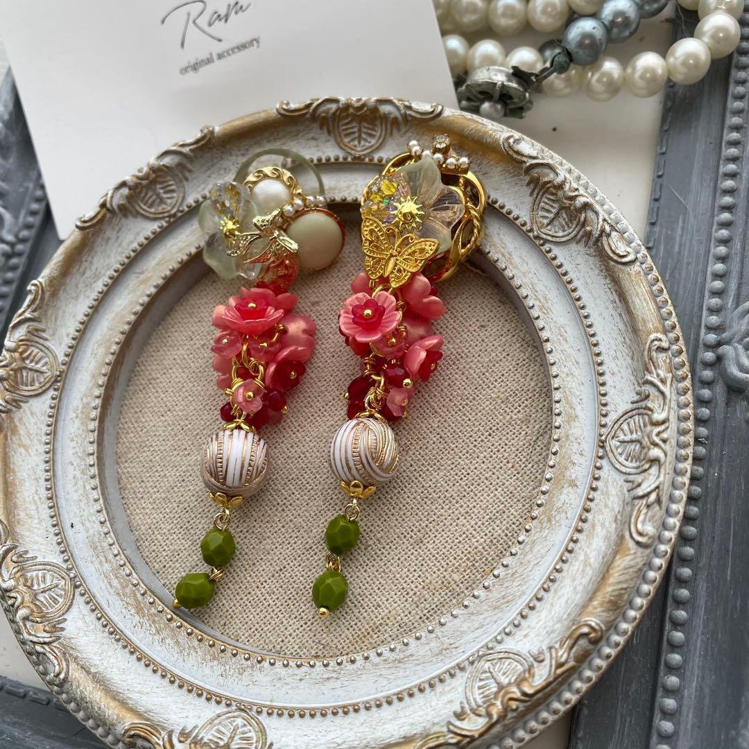 いとうゆ　アンティークボタン　チェコガラス　サージカルステンレスピアス