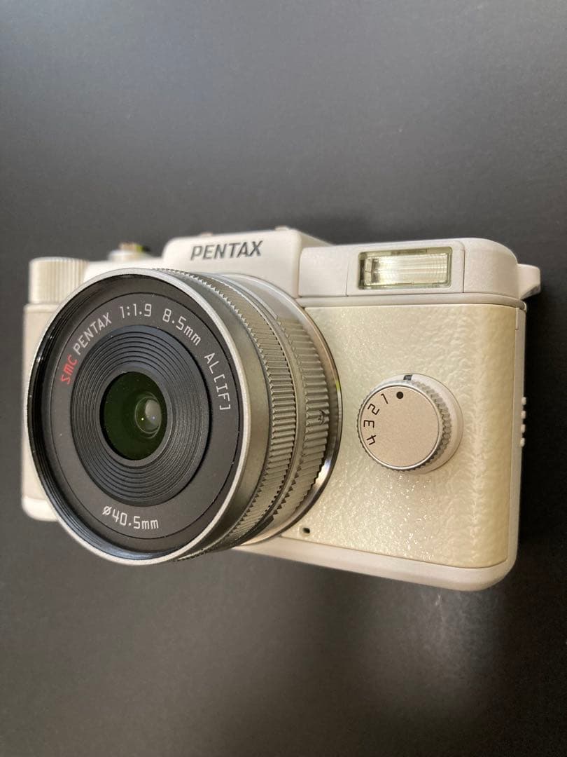 PENTAX ペンタックス　ミラーレス一眼Q ホワイト　01レンズセット