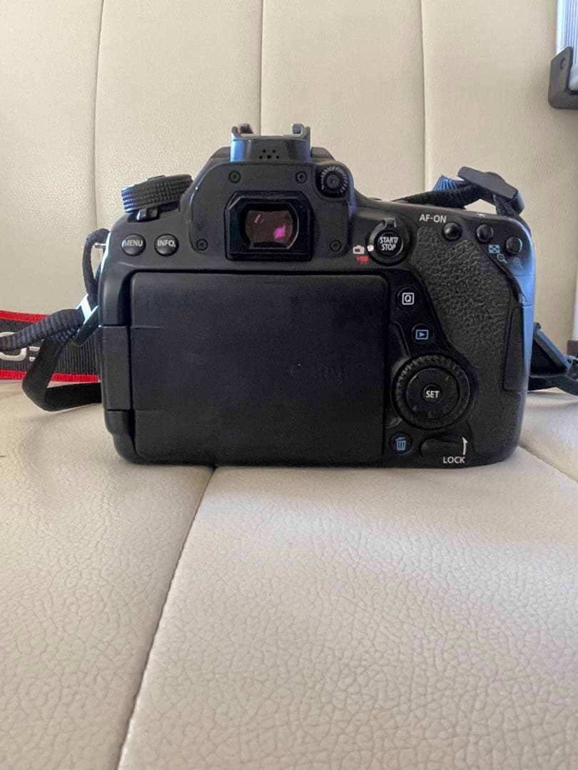 Canon EOS 80D デジタル一眼レフ 付属品多数