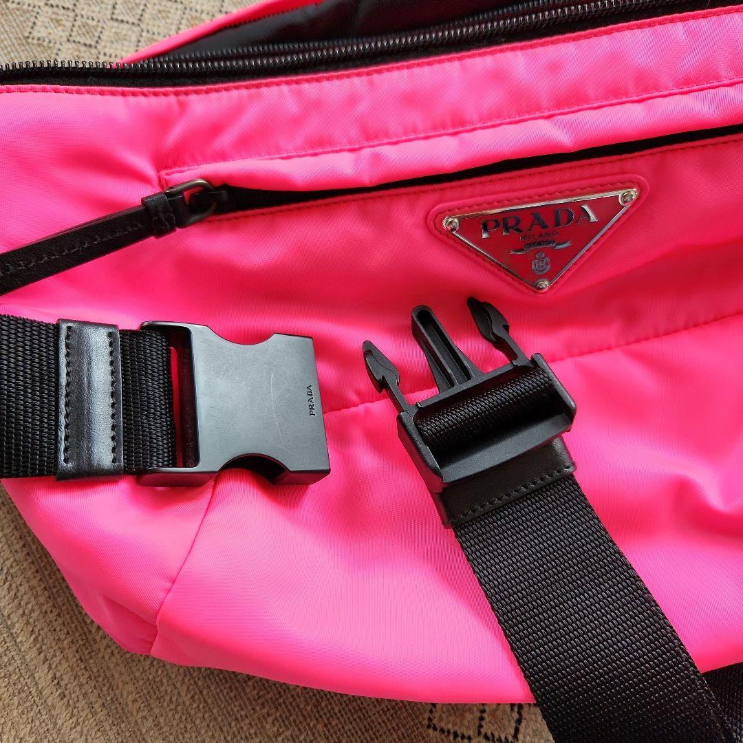 セール　PRADA ウエストポーチ　ボディバッグ