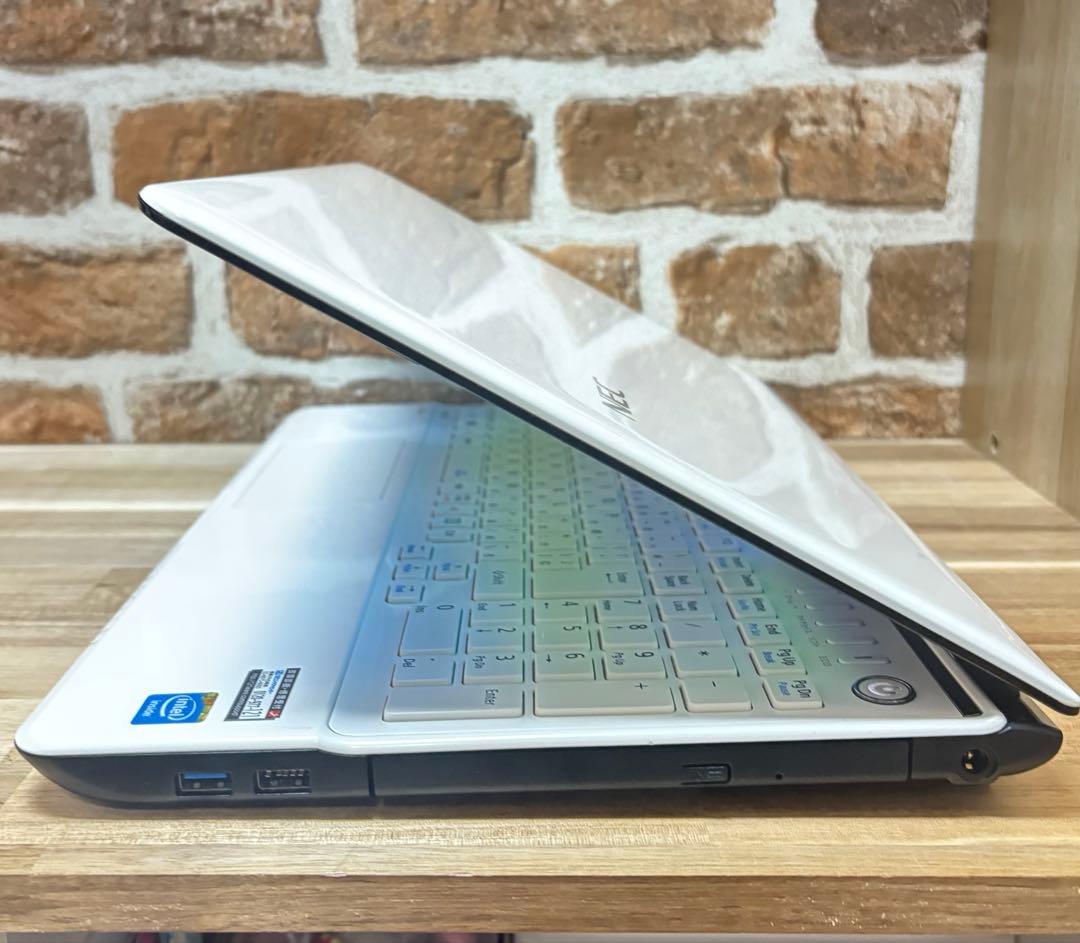 【美品】NECノートパソコン　高速SSD メモリ8GB Win11 オフィス付