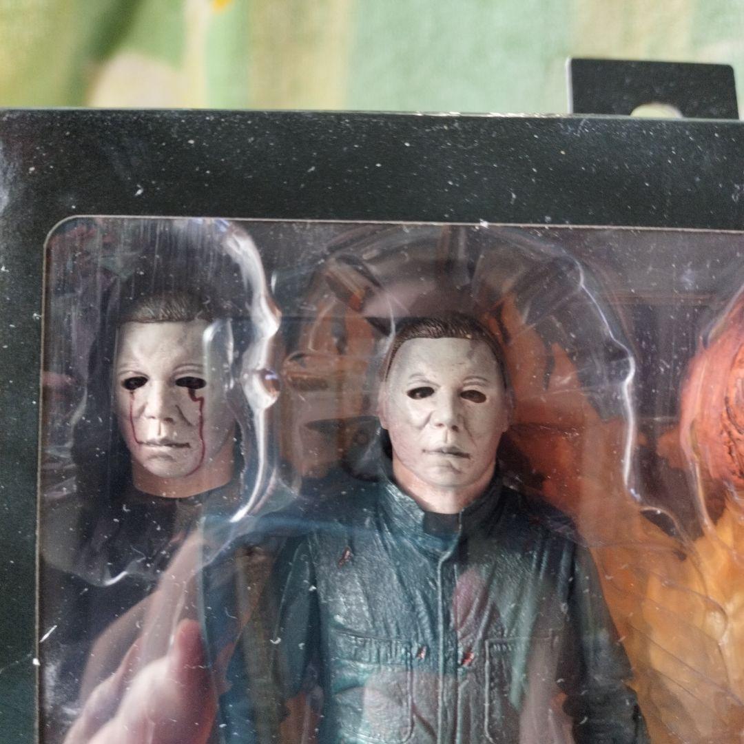 ULTIMATE MICHAEL MYERS マイケ·マイヤーズ　フィギュア