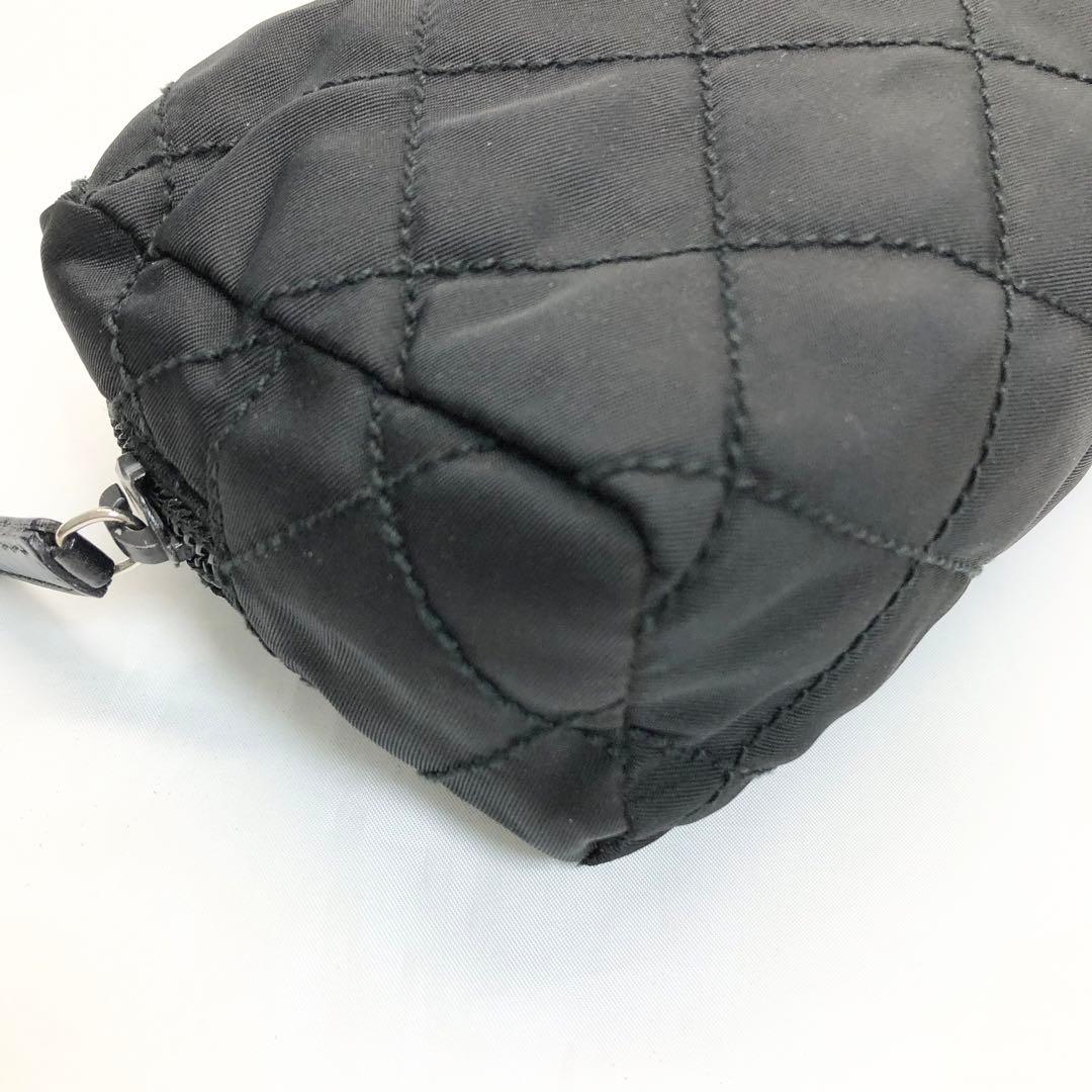 DEARLIVE TOKYO✨　PRADA プラダ キルティング ポーチ