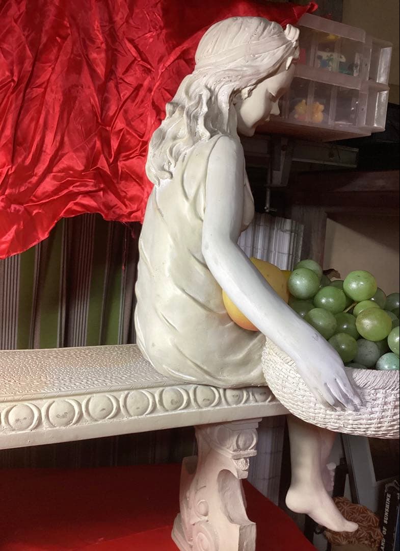 中国製 大理石調 樹脂製 ヴィーナス像 最大幅60㎝高さ70㎝ ホワイト