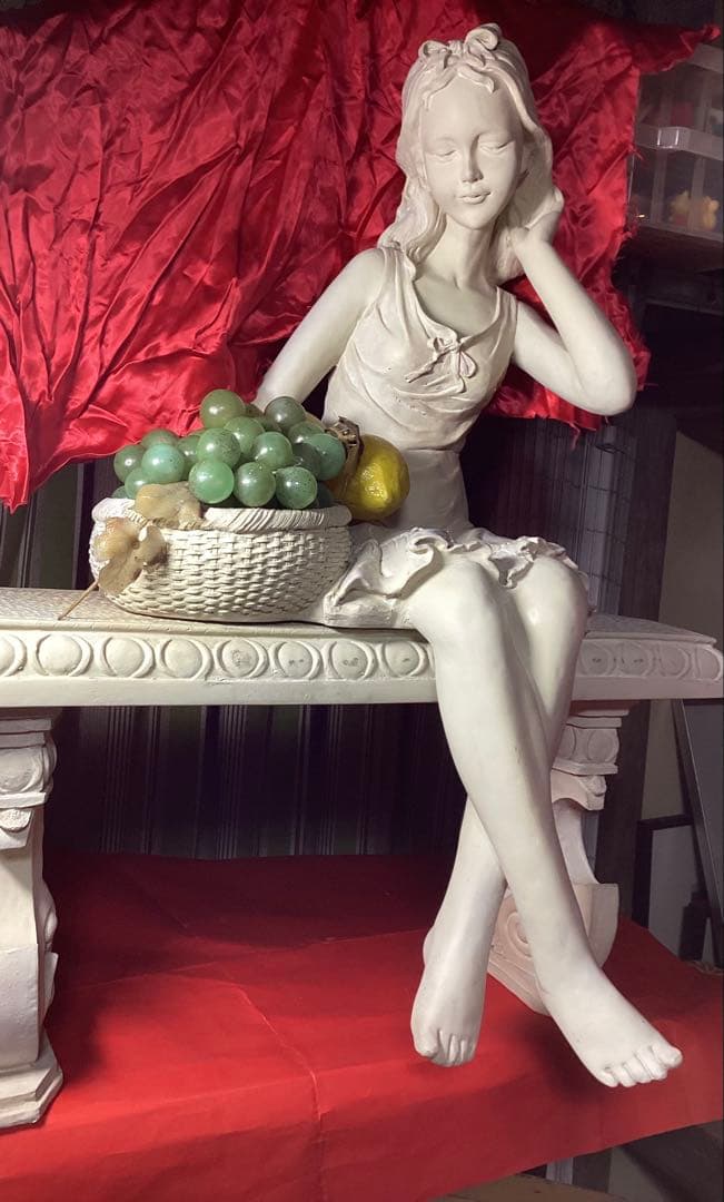 中国製 大理石調 樹脂製 ヴィーナス像 最大幅60㎝高さ70㎝ ホワイト