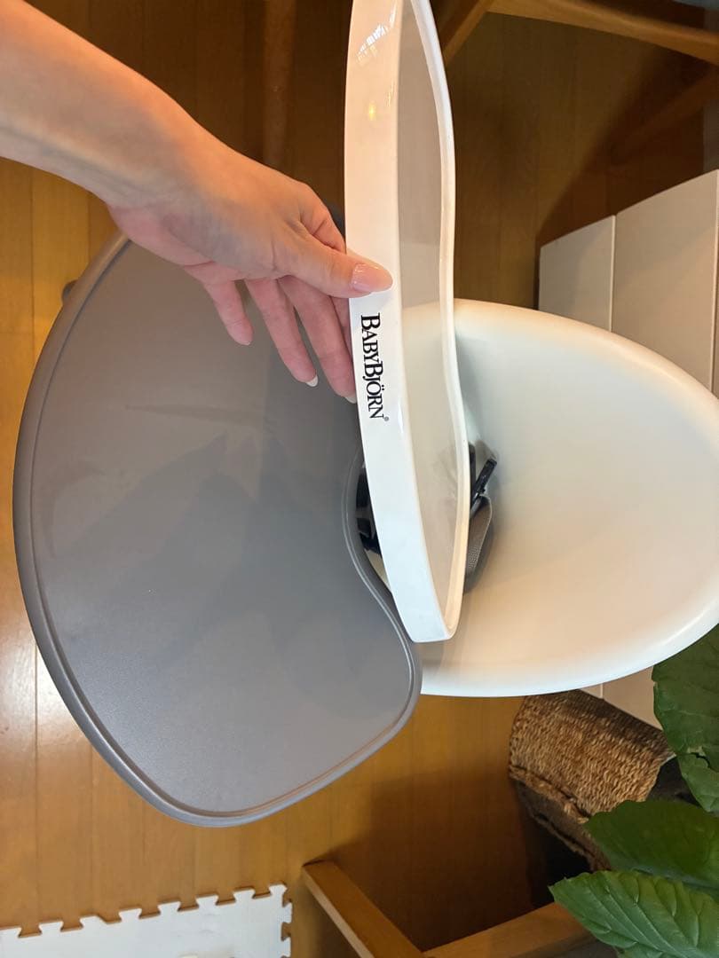 【ベビービョルン】ハイチェア　グレー