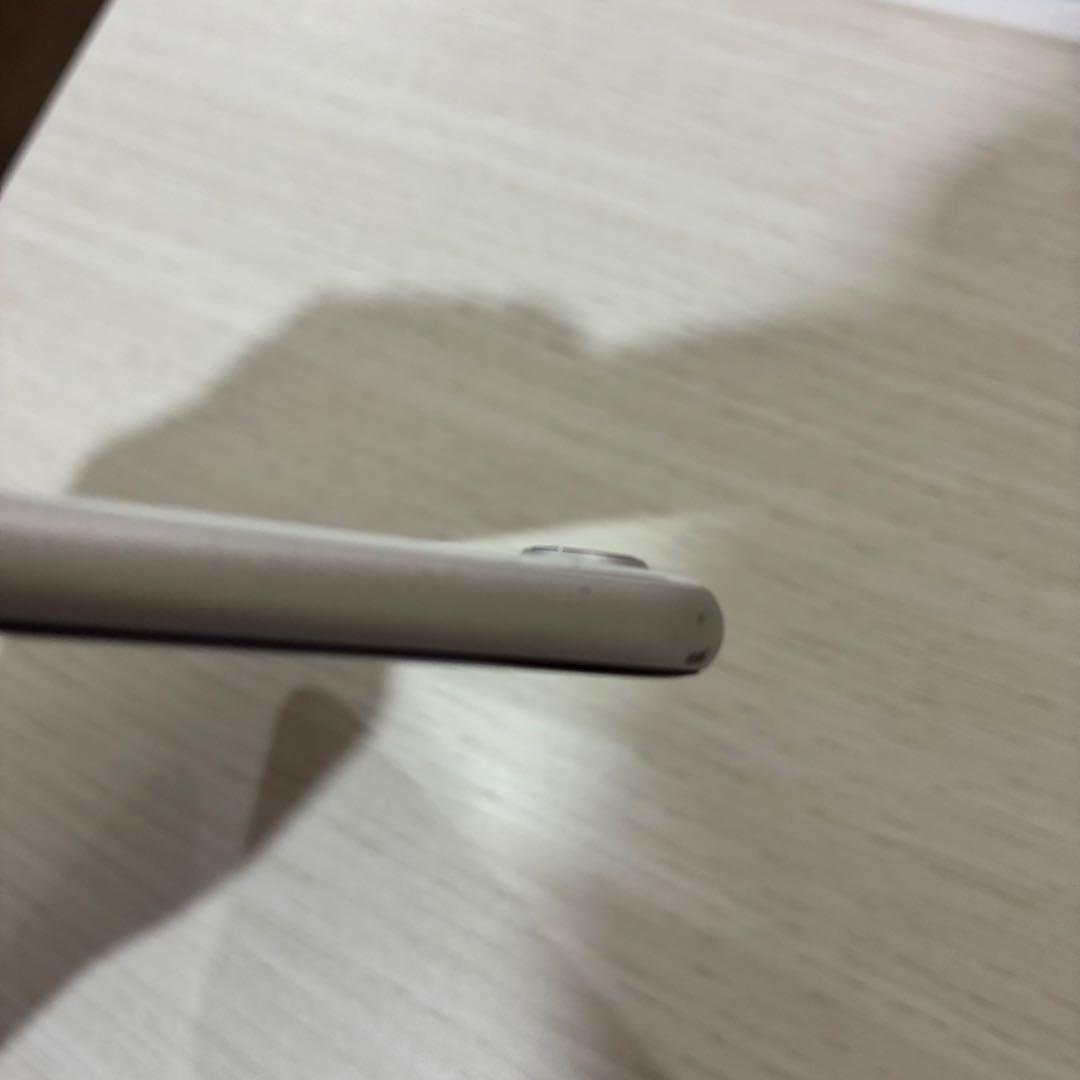 iPhoneSE2 第2世代本体64G ホワイト　動作問題なし美品　SIMフリー