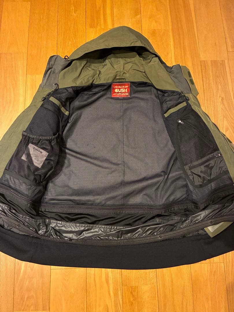 BURTONアナロググラベルパンツ&GUSHウェアセット