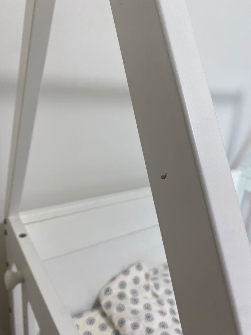 ディモワ 10mois キャノピー付きベビーベッド、布団付き