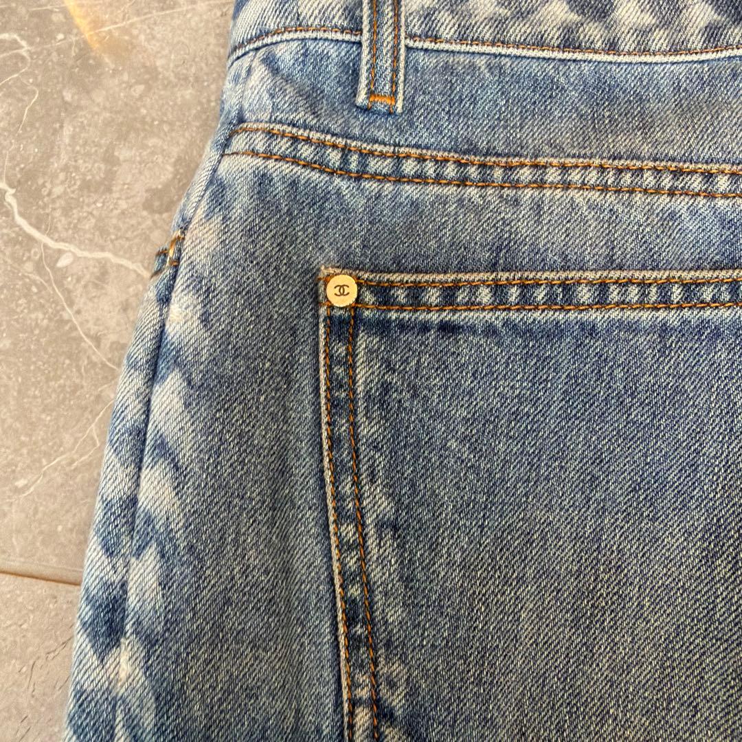 CHANEL ライトブルーデニムパンツ　36