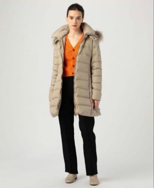 【2回着用】TATRAS×TOMORROWLAND SARMA レディースダウン