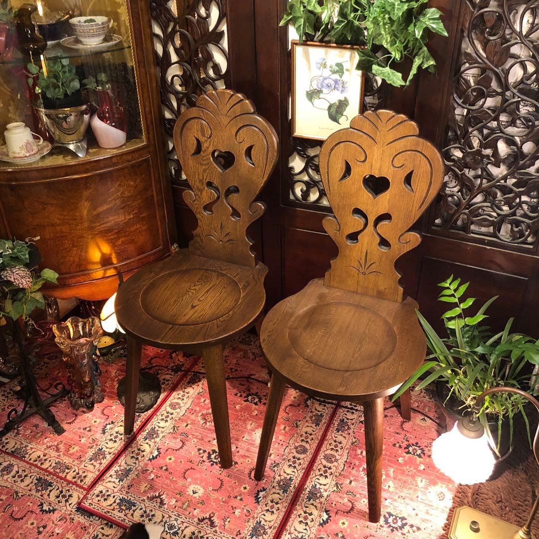 ローズ２脚　ブリティッシュアンティークST ハートくり抜き　板座チェア