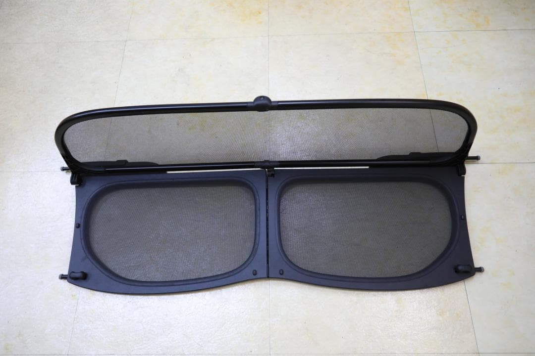 【極美品】 MINI R57 純正ウィンドディフレクター　純正ケース付