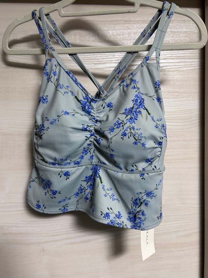 スカーラ　SUKALA フレアショートトップス