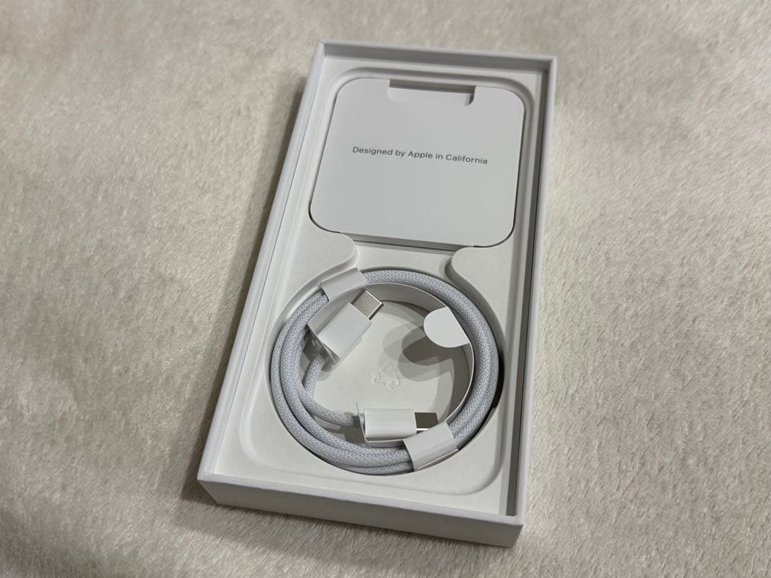 Apple iPhone 15 Pro ナチュラルチタニウム 本体 SIMフリー