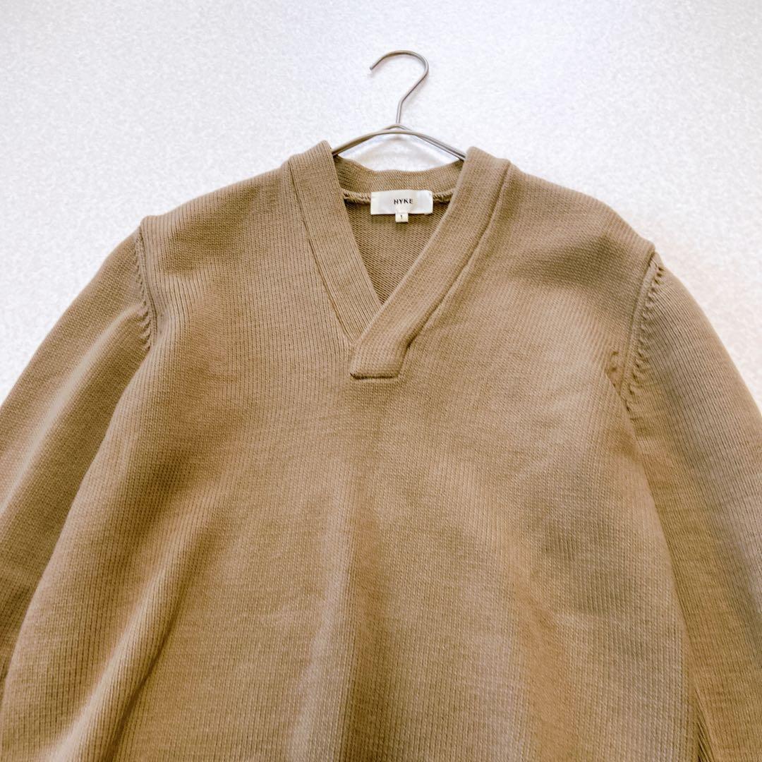 ハイクHYKE 上質ウール羊毛100% Vネックニット ブラウン　1