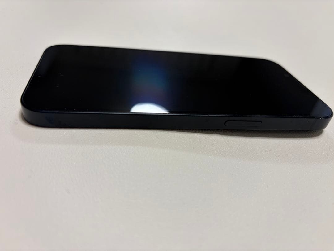 美品　iPhone14 128GB 本体のみ