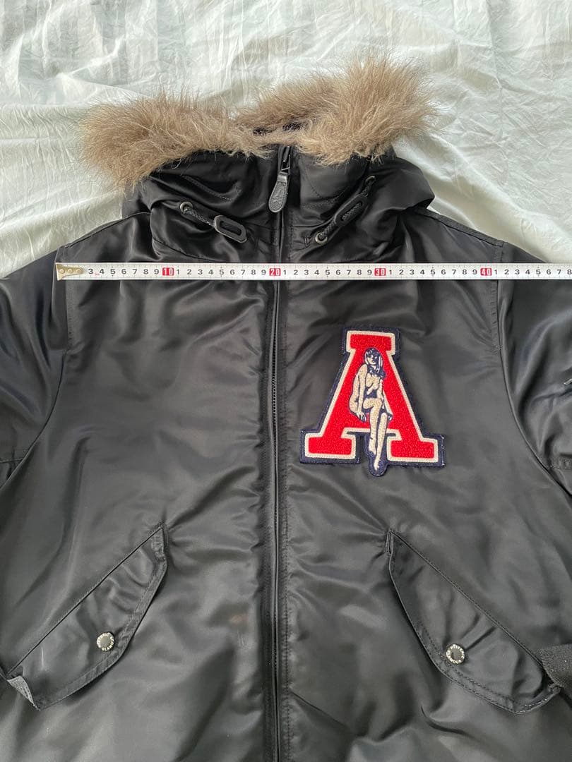 ヒステリックグラマーダウン プリマロフト　Mサイズ