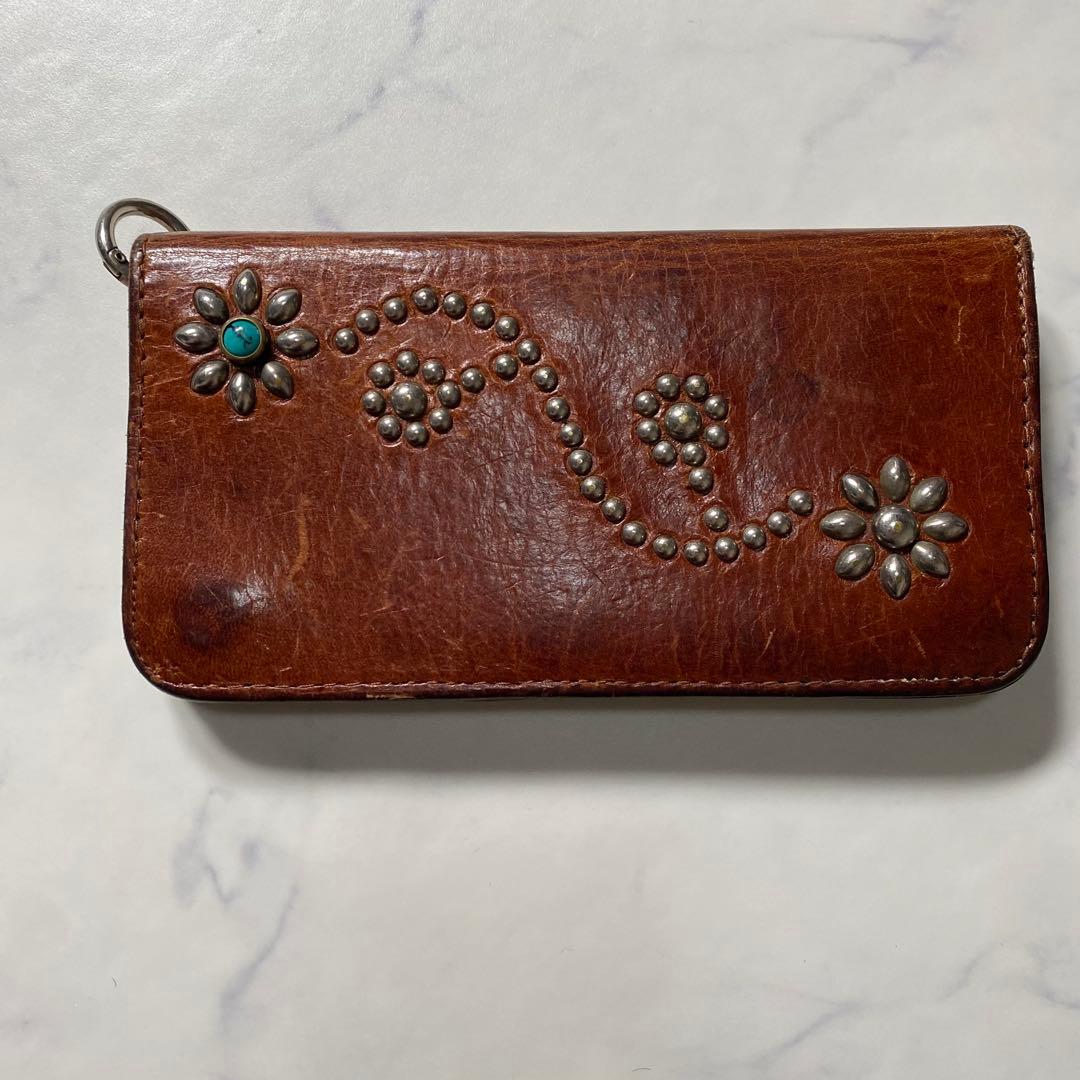 【良品】HTC　長財布　フラワースタッズ　折り財布　レザー　ブラウン　革　装飾