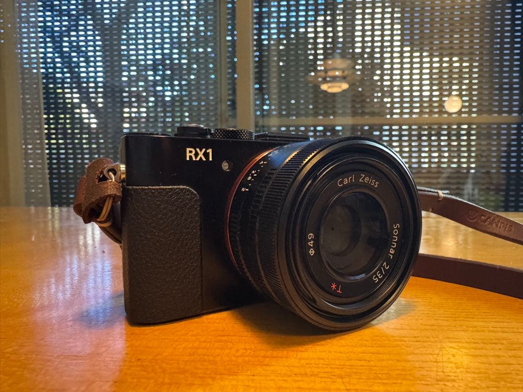 デジタルカメラ Sony DSC-RX1