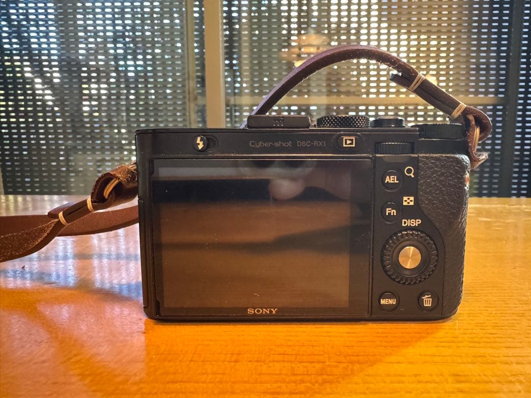 デジタルカメラ Sony DSC-RX1